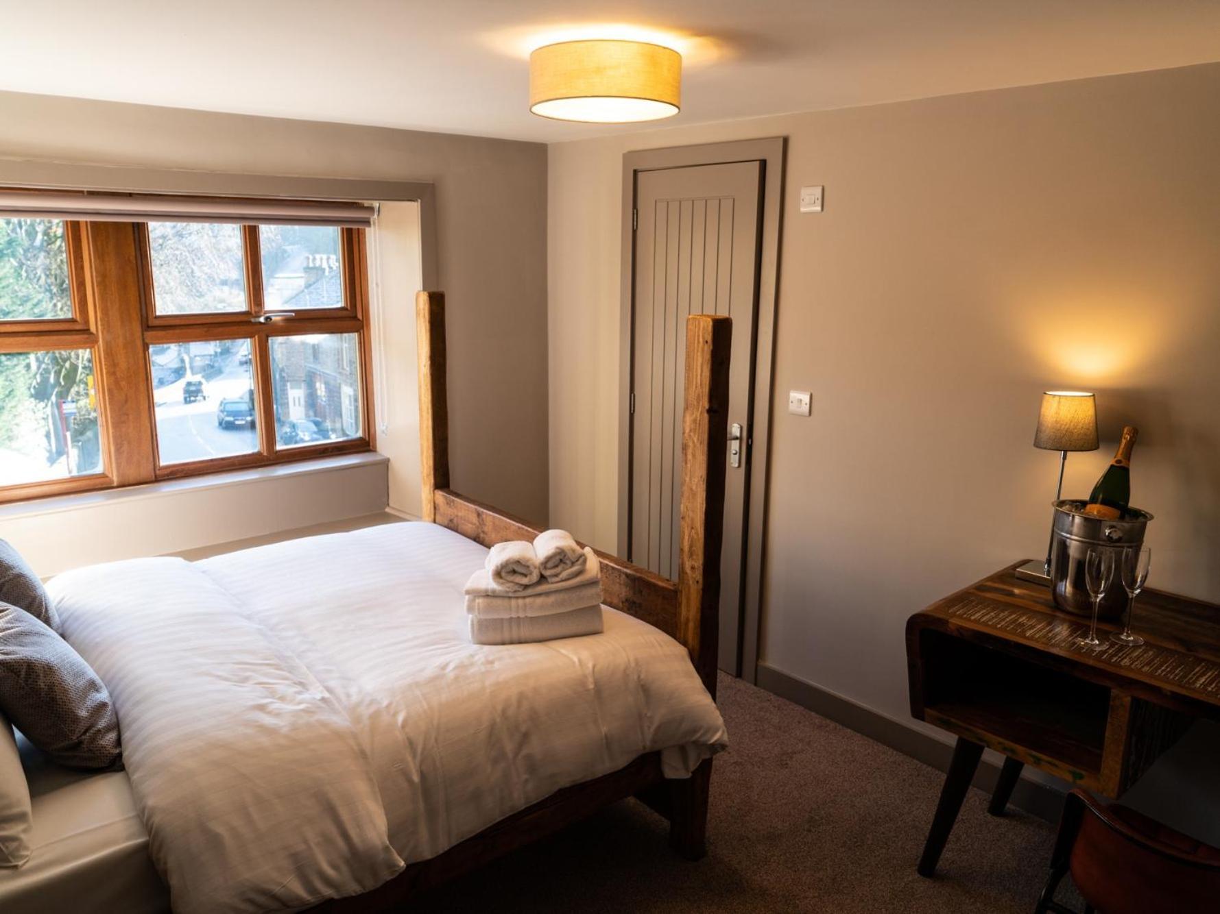 The Milestone Hotel Sowerby Bridge Cameră foto